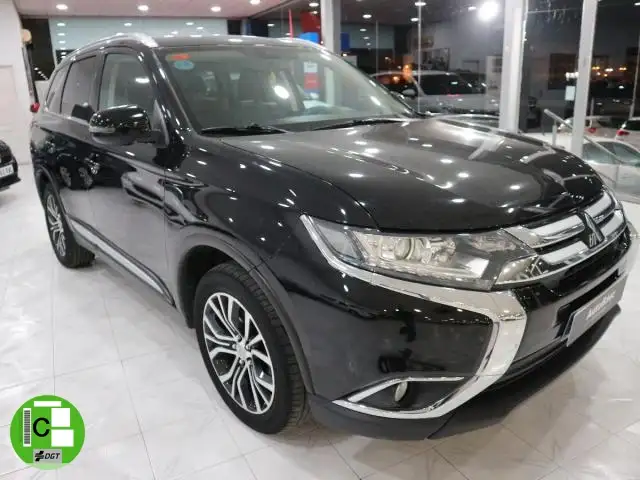 Mitsubishi Outlander 220DI-D Motion 2WD 7pl.