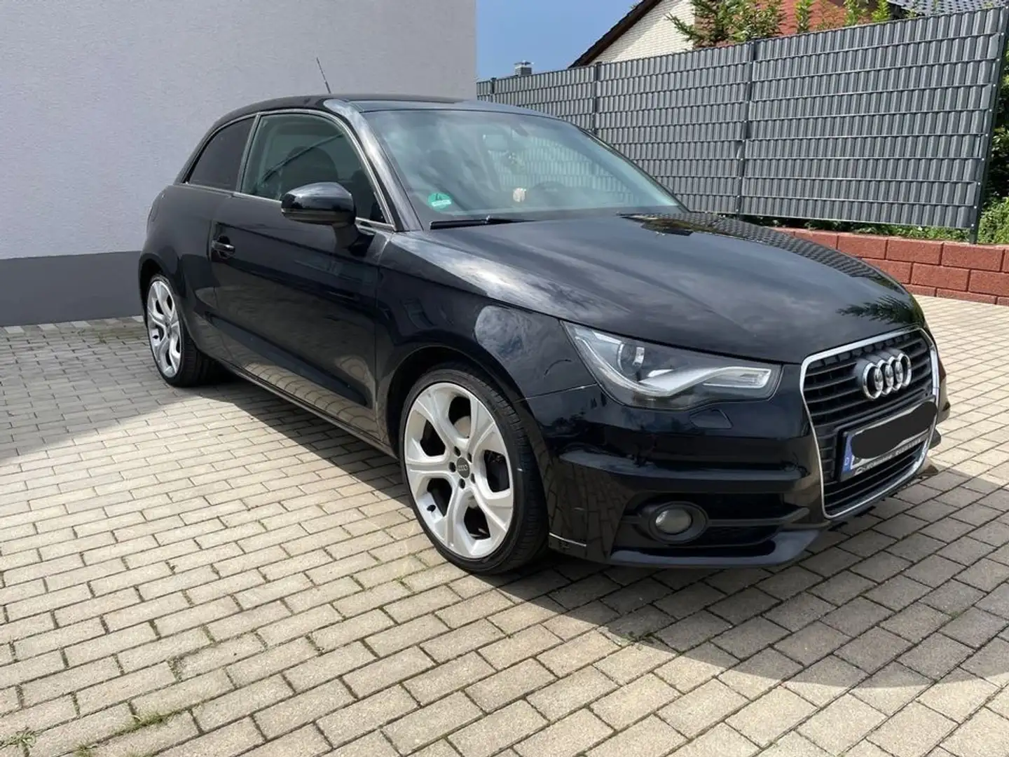 Audi A1 1.4 TFSI S line Sportpaket - 1