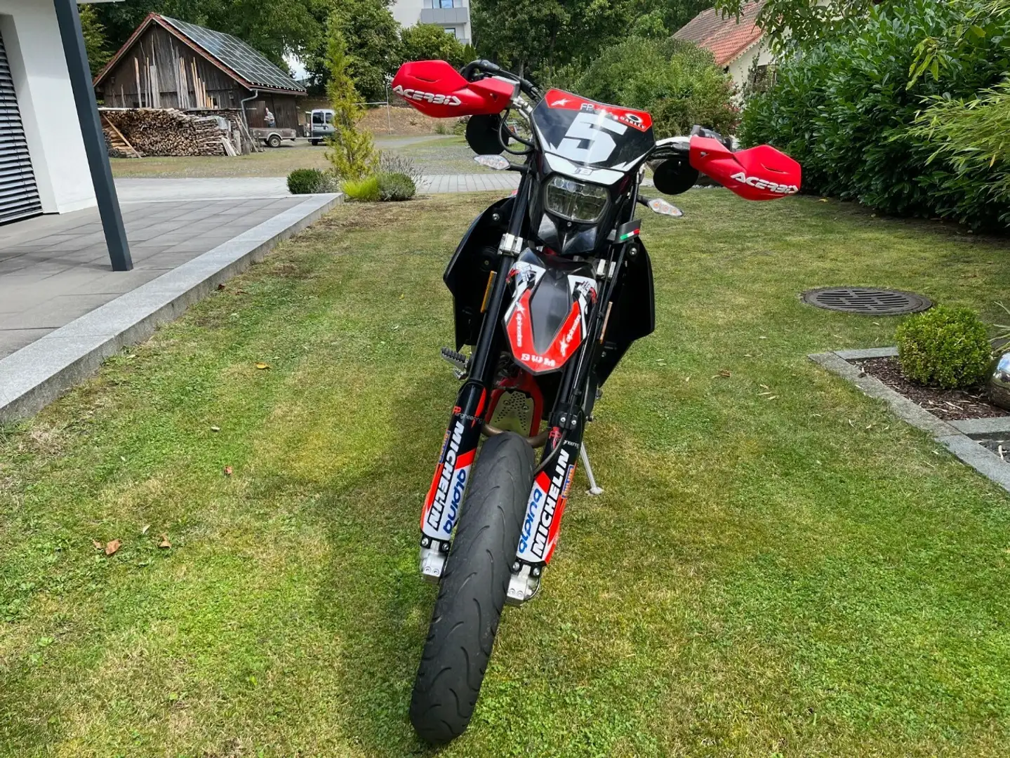 SWM SM 125 R SM 125 R FP Edition [1.HAND/WIE NEU] Rojo - 2