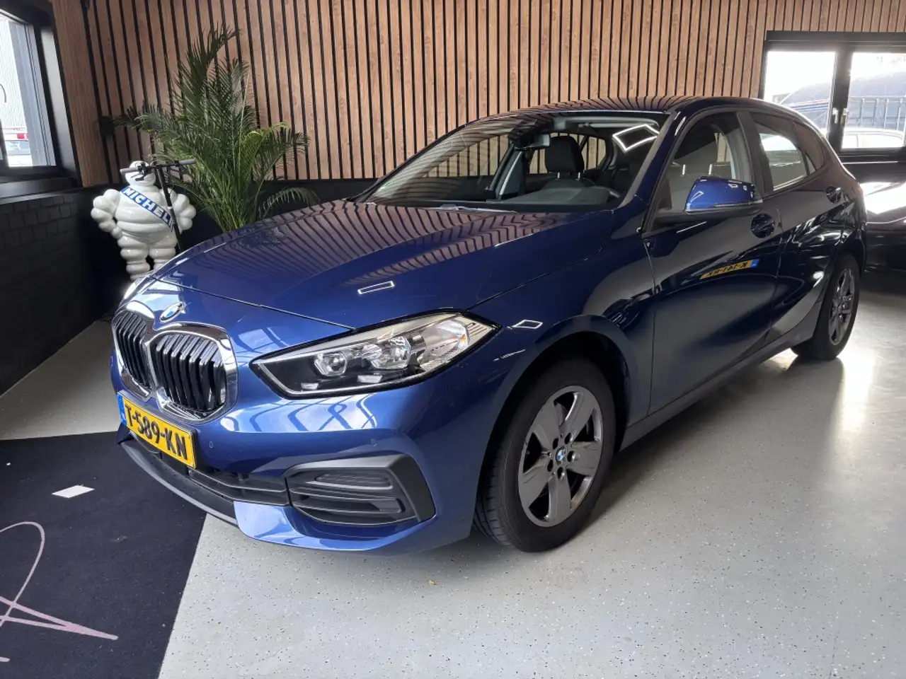 BMW 118