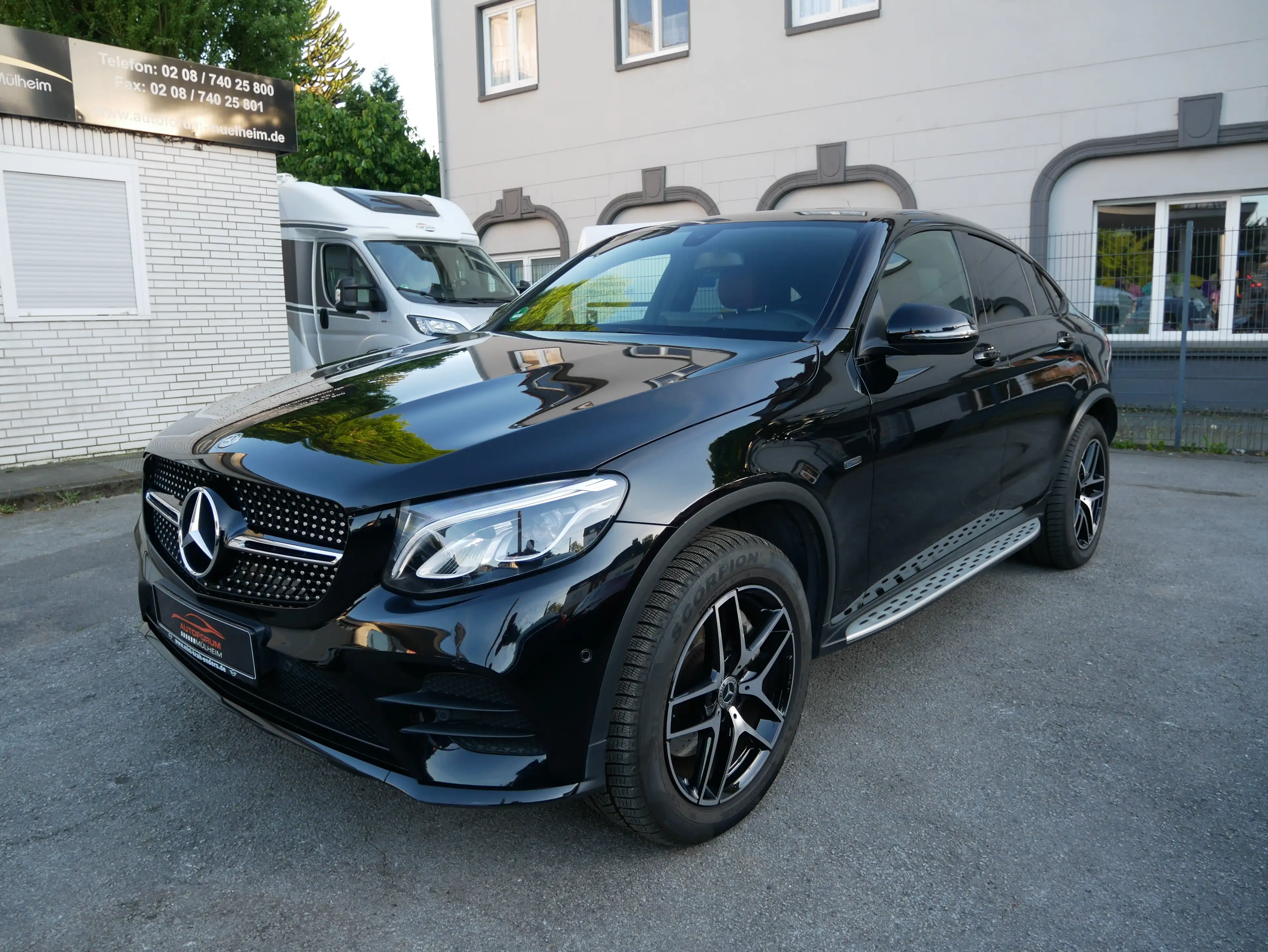 Mercedes-Benz GLC 350 GLC 350 e 4Matic Coupe AMG LED Spur Leder Navi Kam