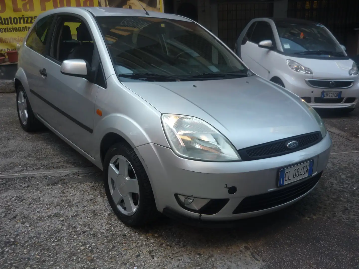 Ford Fiesta Fiesta V 2002 3p 1.4 16v Ghia solo 53.000 km. Argento - 2