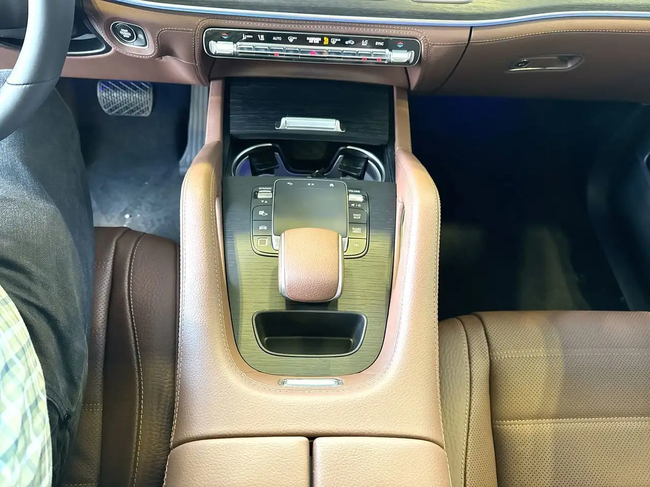 Mercedes-Benz GLE снимка Mercedes-Benz GLE