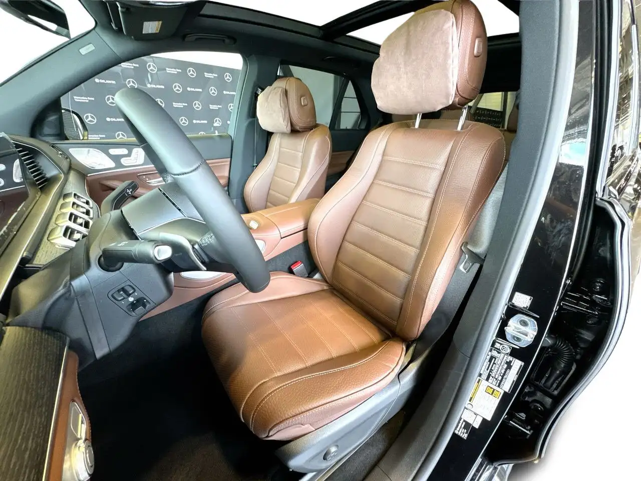 Mercedes-Benz GLE снимка Mercedes-Benz GLE