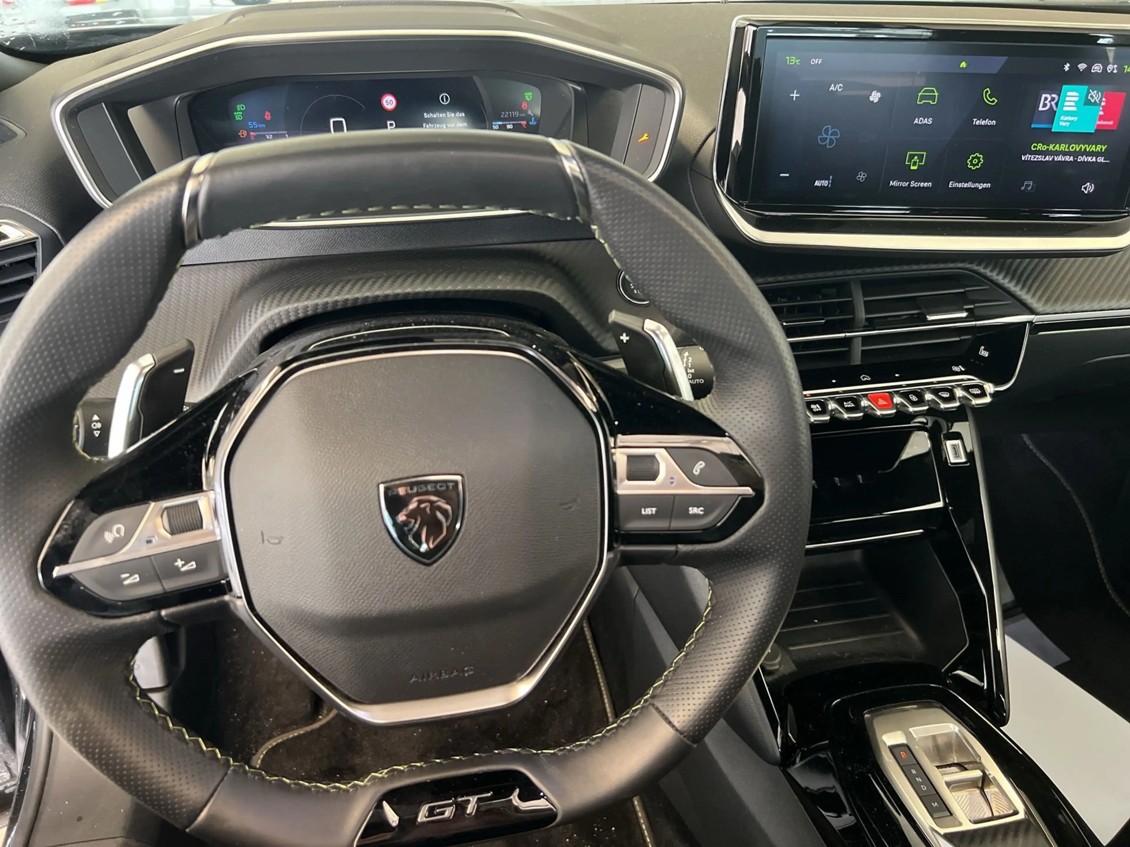 Peugeot 2008 1.2 PureTech 130 GT PANO KAMERA TEMPO SHZ LED — photo 8