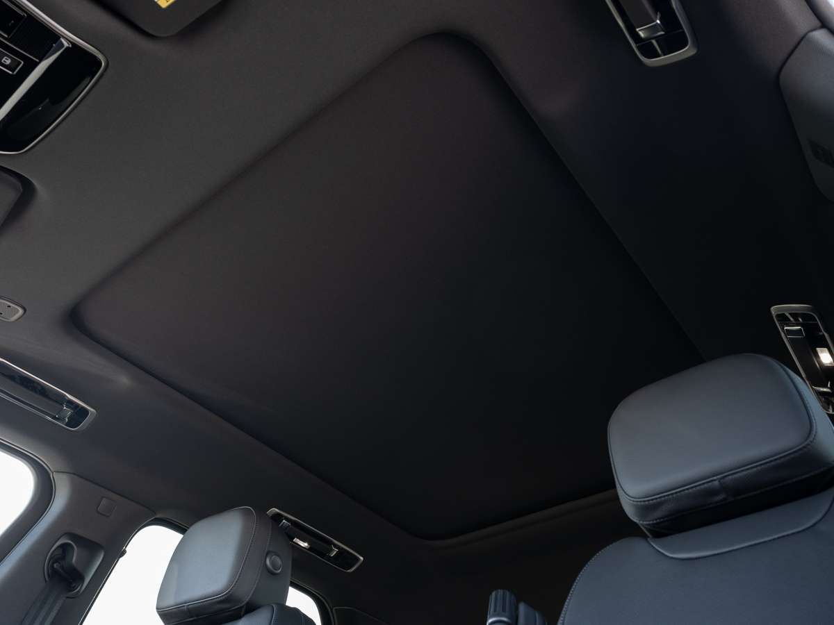 2026 Land Rover Range Rover Sport P360 S thumb 17
