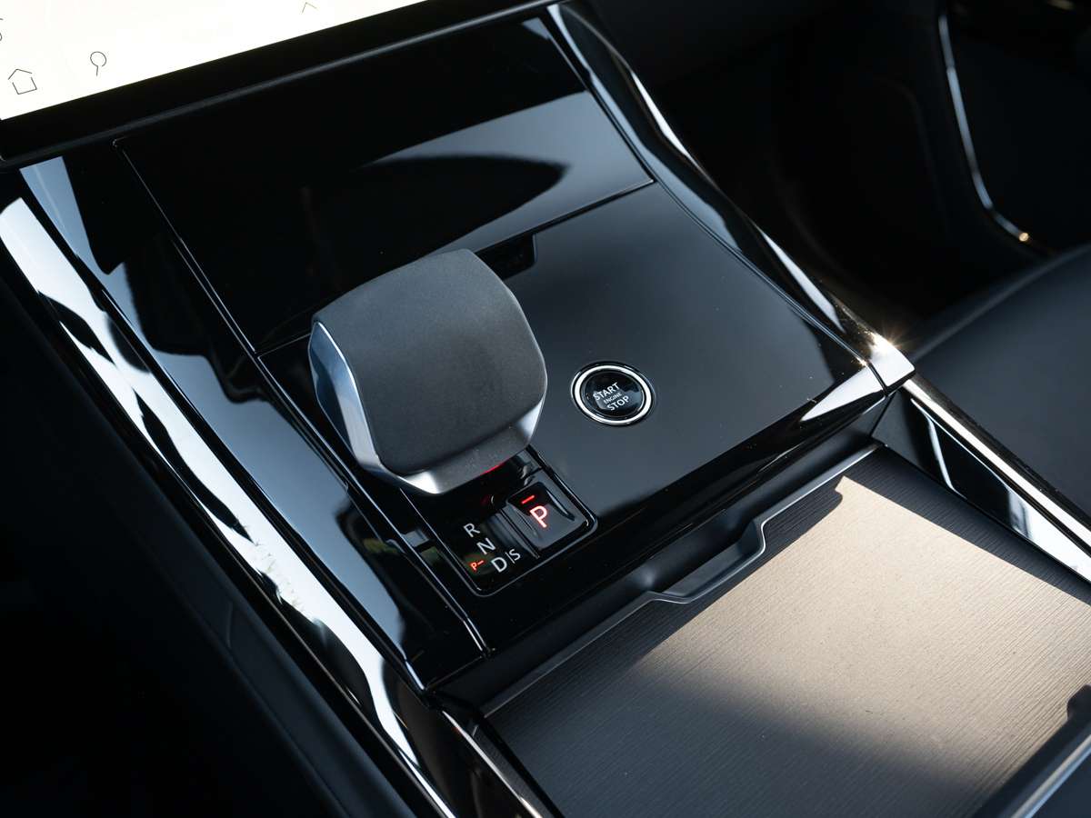 2026 Land Rover Range Rover Sport P360 S thumb 16