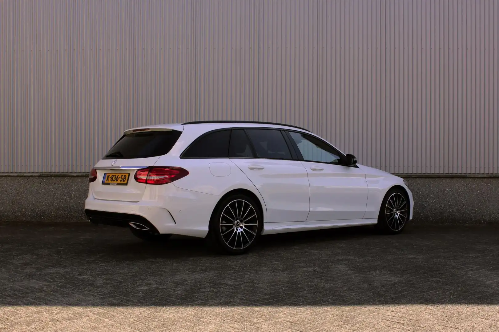 Mercedes-Benz C 300 Estate C Aut. AMG Line Night, Burmester, Head-up Weiß - 2