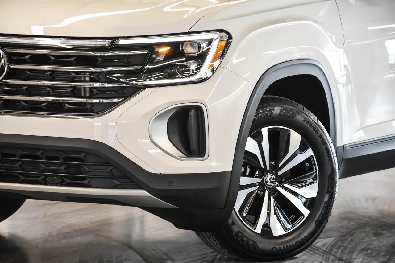 Volkswagen Atlas photo Volkswagen Atlas