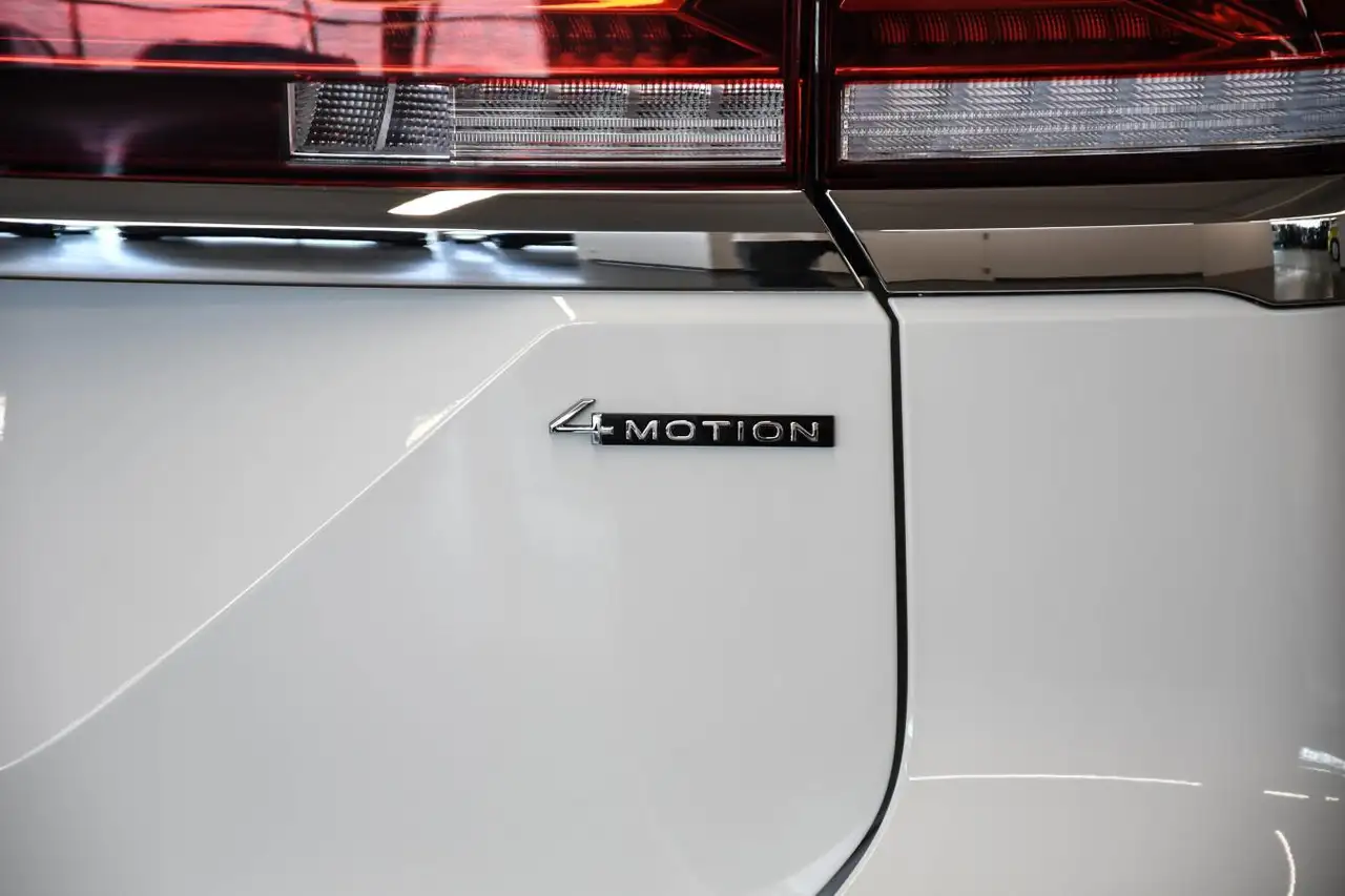 Volkswagen Atlas photo Volkswagen Atlas