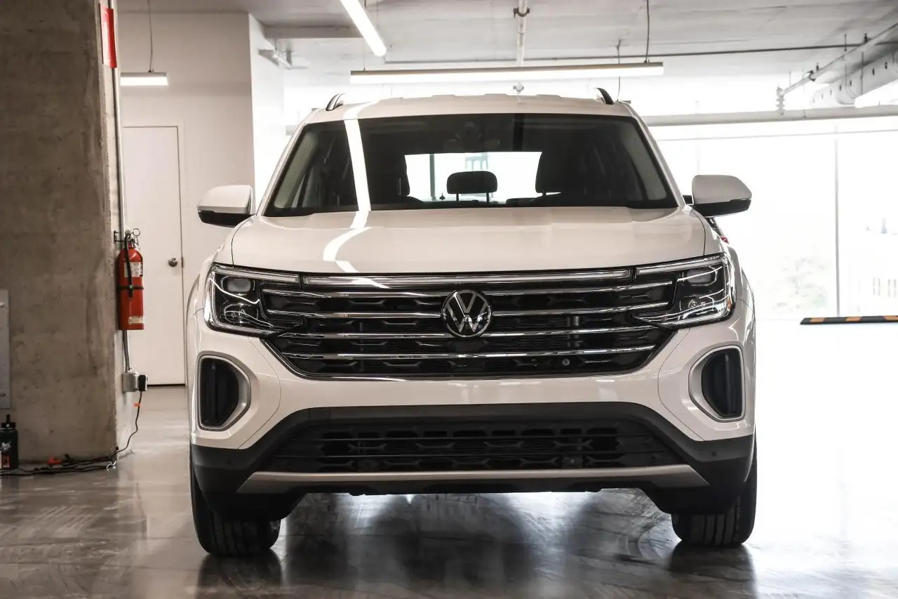 Volkswagen Atlas photo Volkswagen Atlas