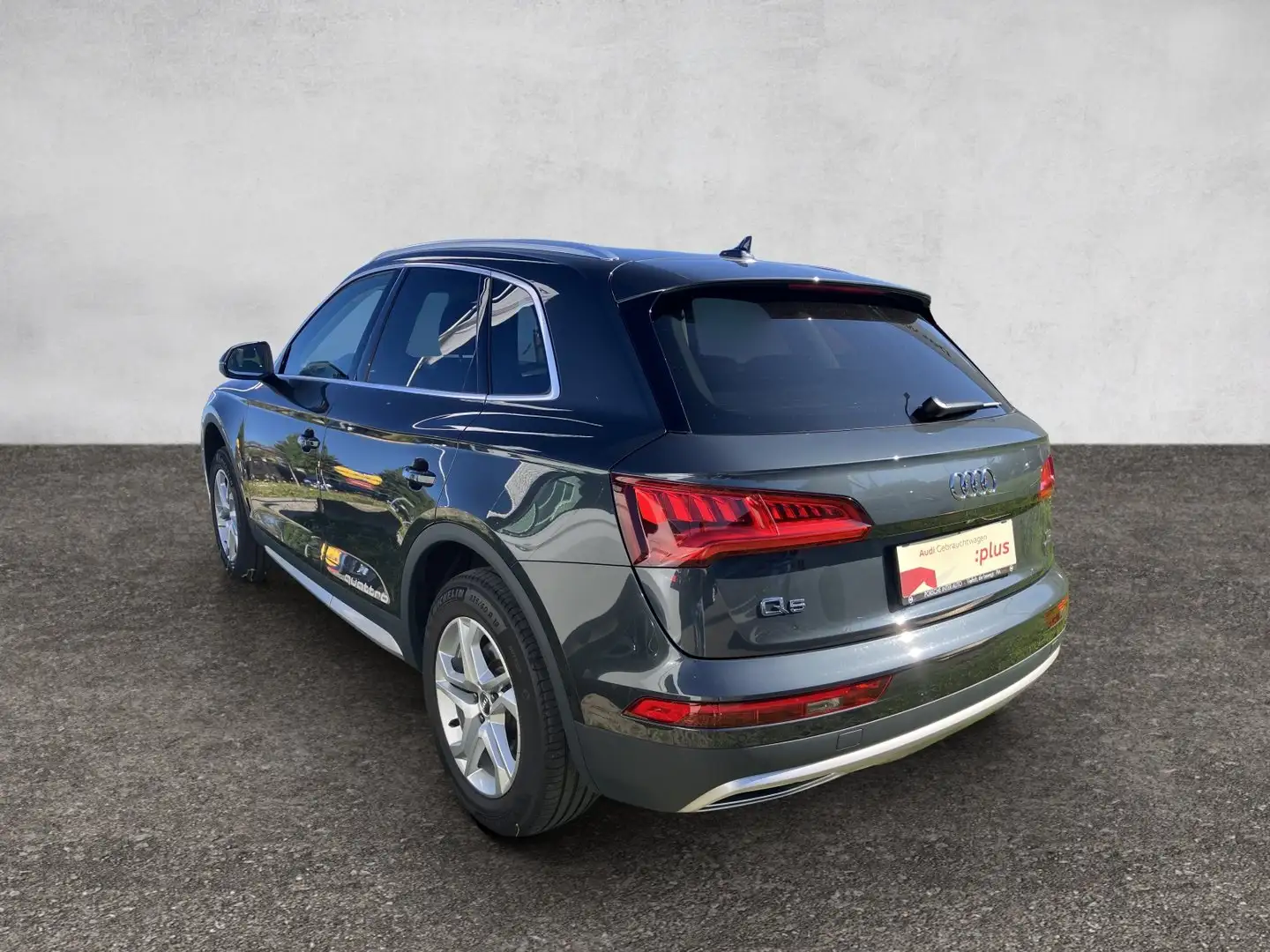 Audi Q5 2.0 TDI ultra quattro Design Gris - 2