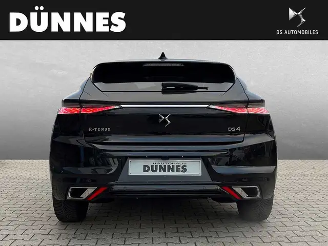 DS Automobiles DS 4 view 7