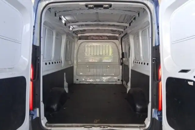 Maxus Deliver 9 view 5