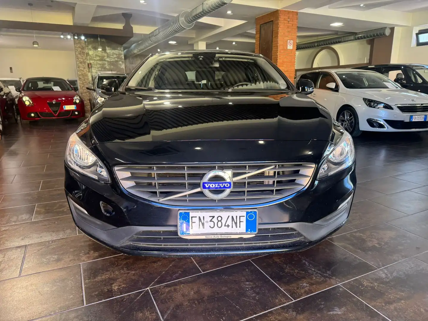 Volvo V60 V60 2.0 d2 Summum my17 Nero - 2