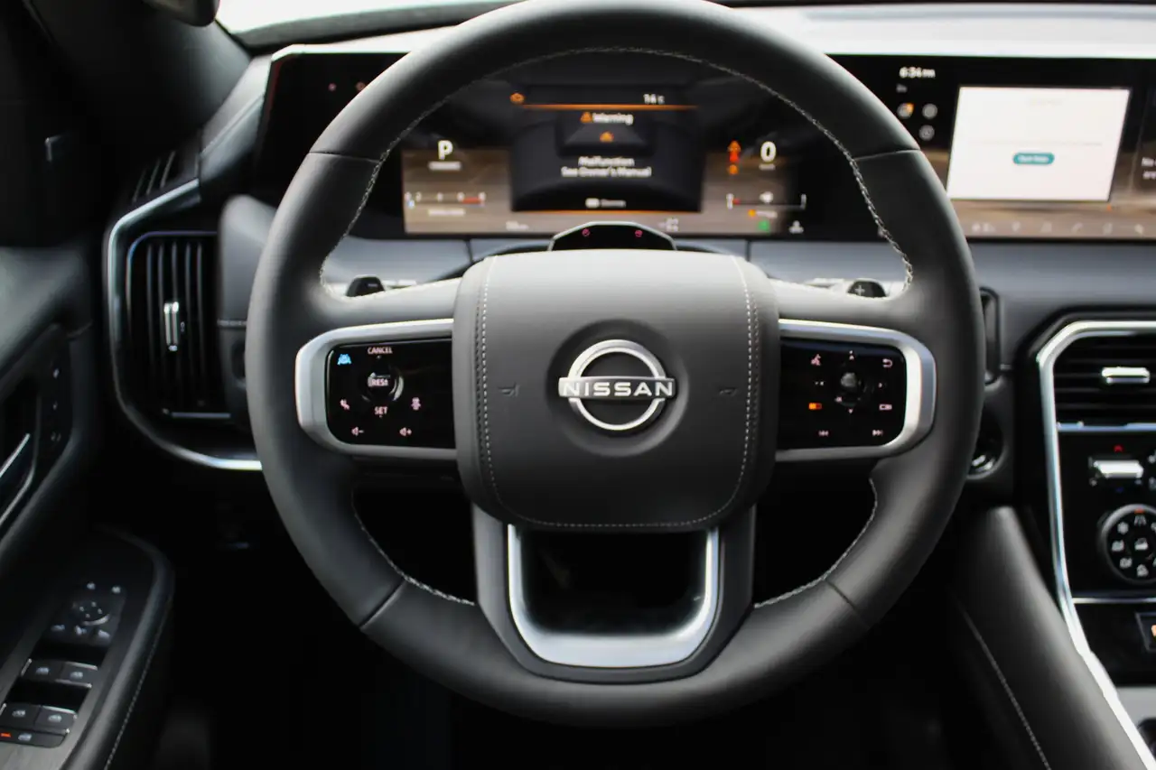 Nissan Armada снимка Nissan Armada