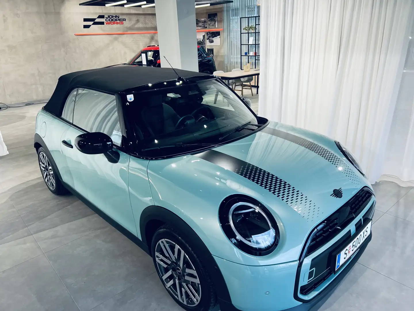 MINI Cooper C Cabrio Grün - 2