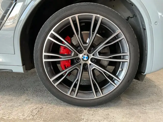 BMW X3 view 12