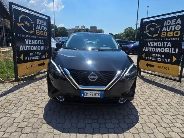 Nissan Qashqai view 2