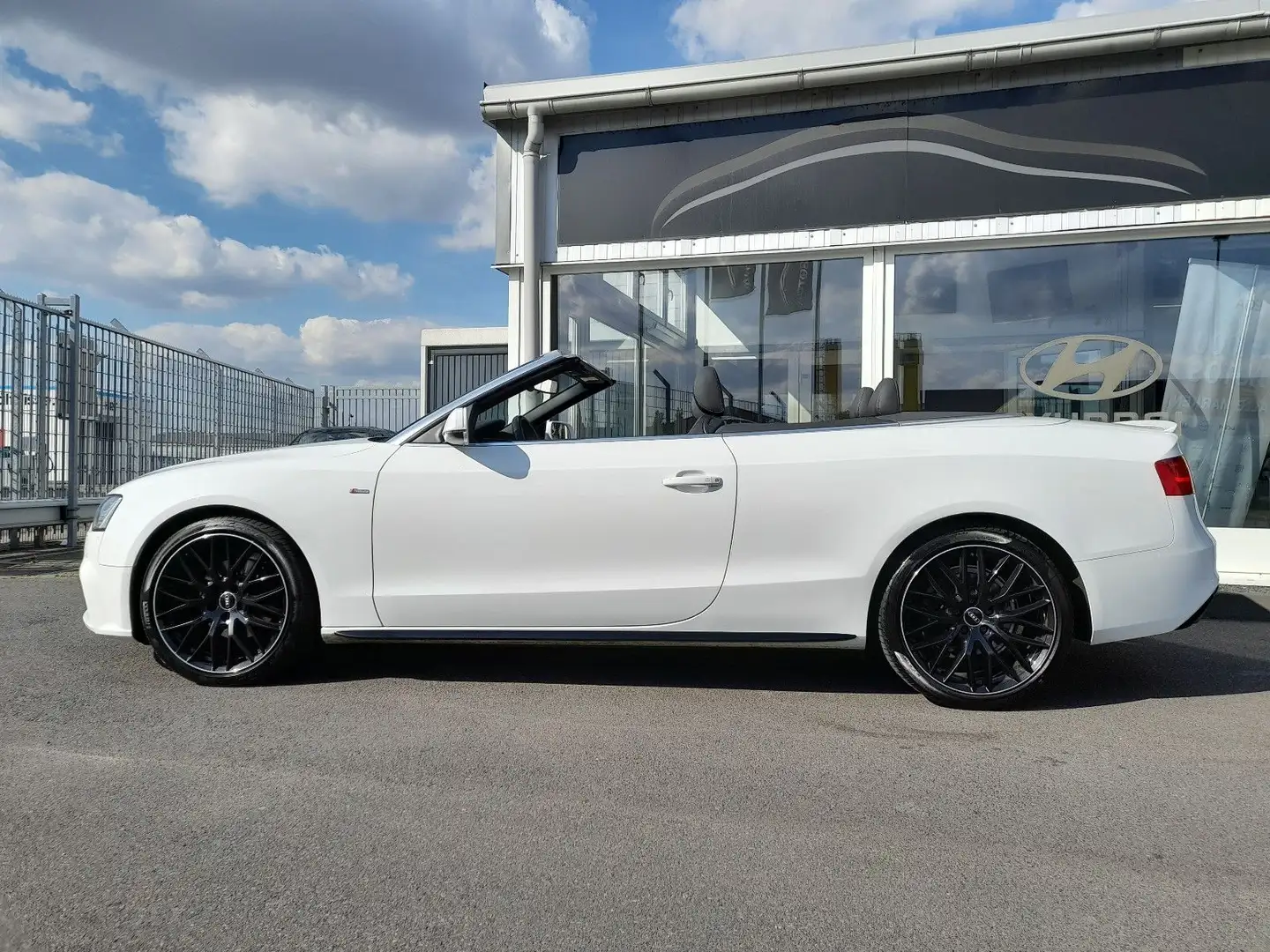 Audi A5 Cabriolet 2.0 TDI,S Line,Navi,Kamera,Bluet, Wit - 2