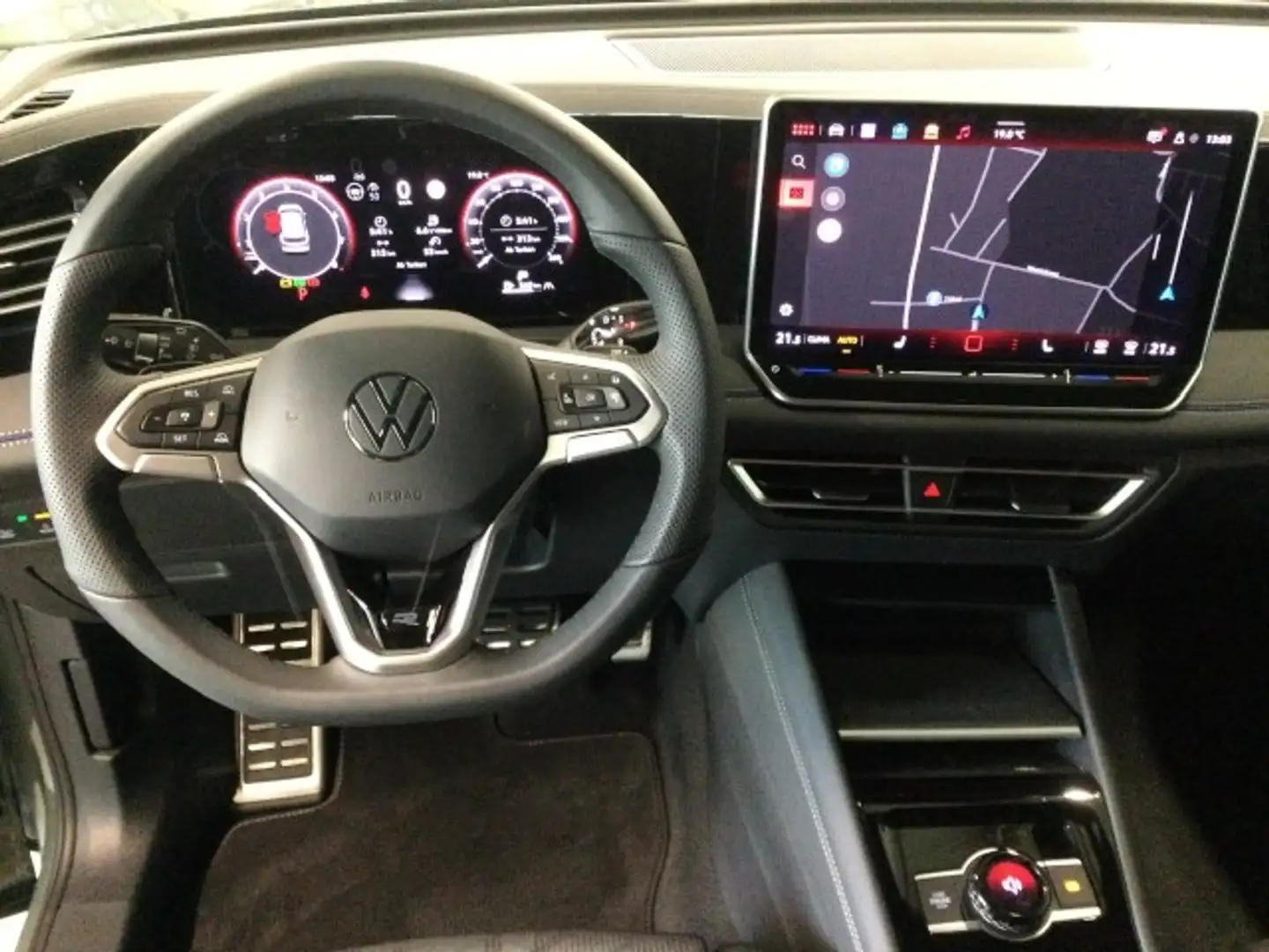 Volkswagen Tiguan R-Line 1.5 eTSI DSG AHK Panodach IQ Light Klima Vert - 2