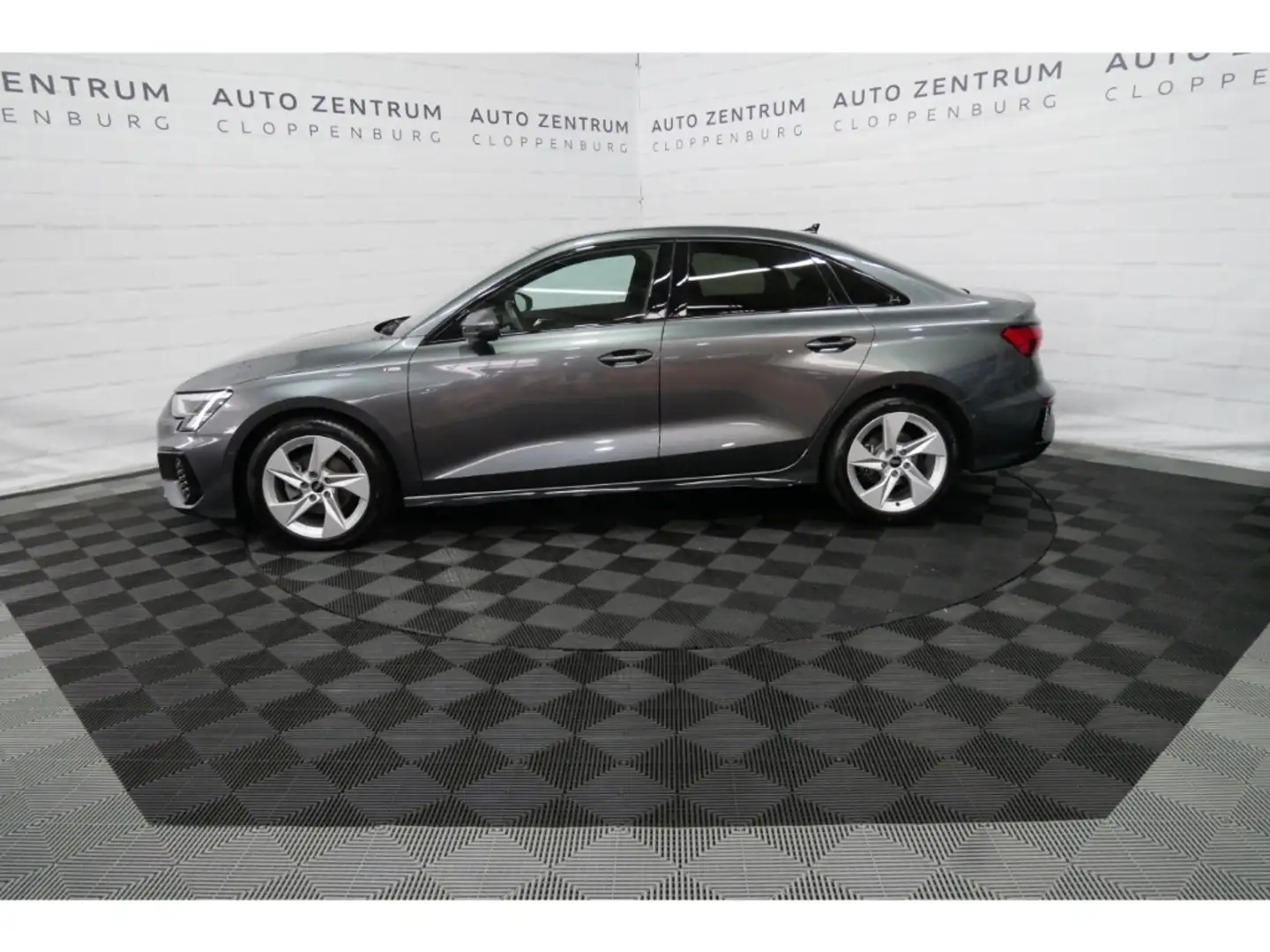 Audi A3 35 TFSI S line LED+Navi+Virt+Kam+B&O+S-Sitze Gris - 2