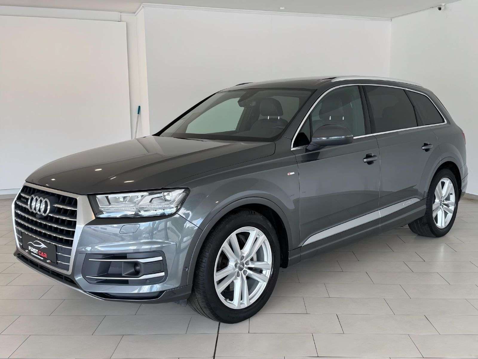 Second hand Audi Q7 3.0