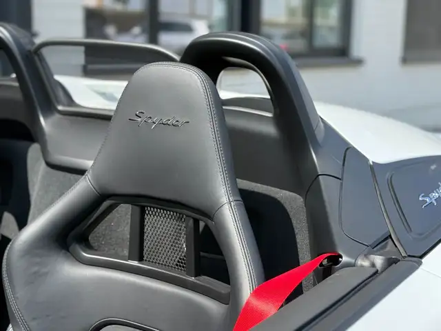 Porsche Boxster view 17