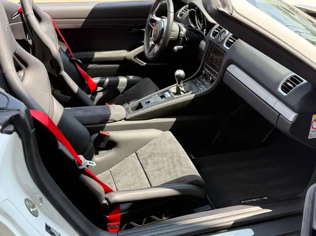 Porsche Boxster view 16