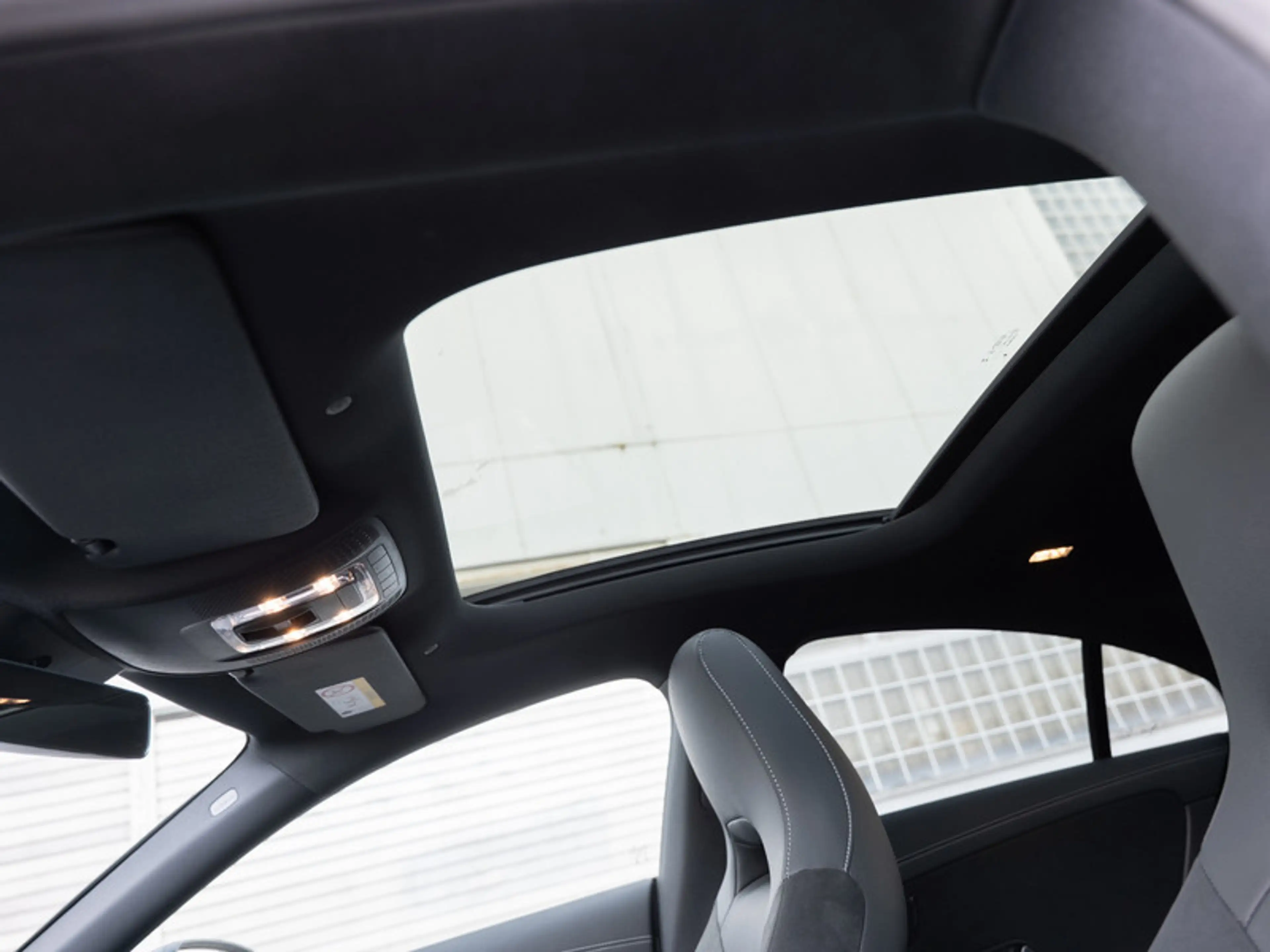 Mercedes-Benz CLA 220 d Coupé AMG-Sport/MLB/360/Pano/Night/19" — photo 21