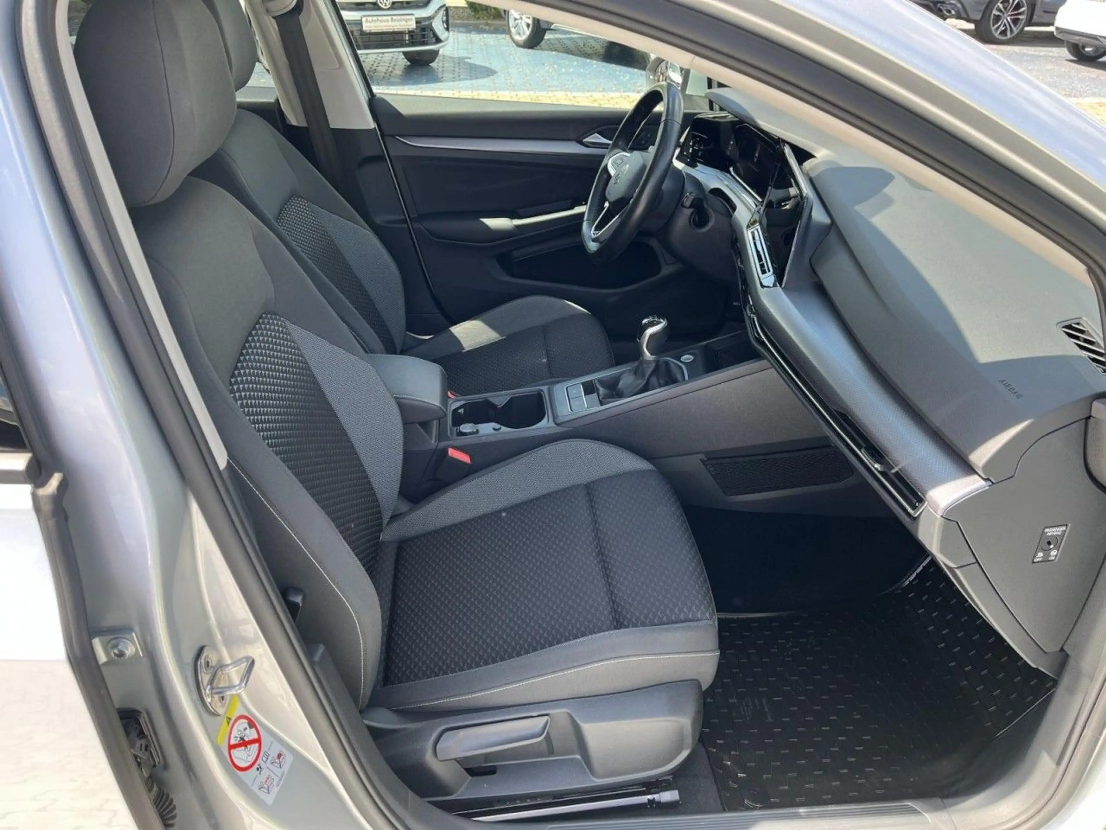 Volkswagen Golf Variant Golf VIII Variant 1,5 TSI Active (NAVI+LED+APP+S — photo 9