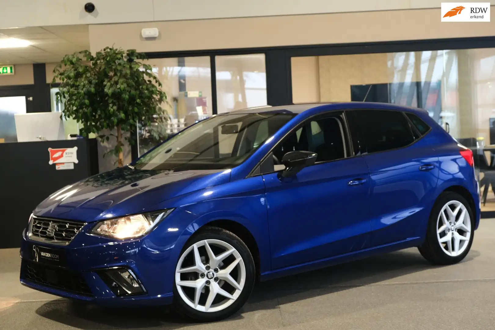 SEAT Ibiza 1.0 TSI FR 95 PK Cruise Climate MF-Stuur Pdc Dab Blauw - 1