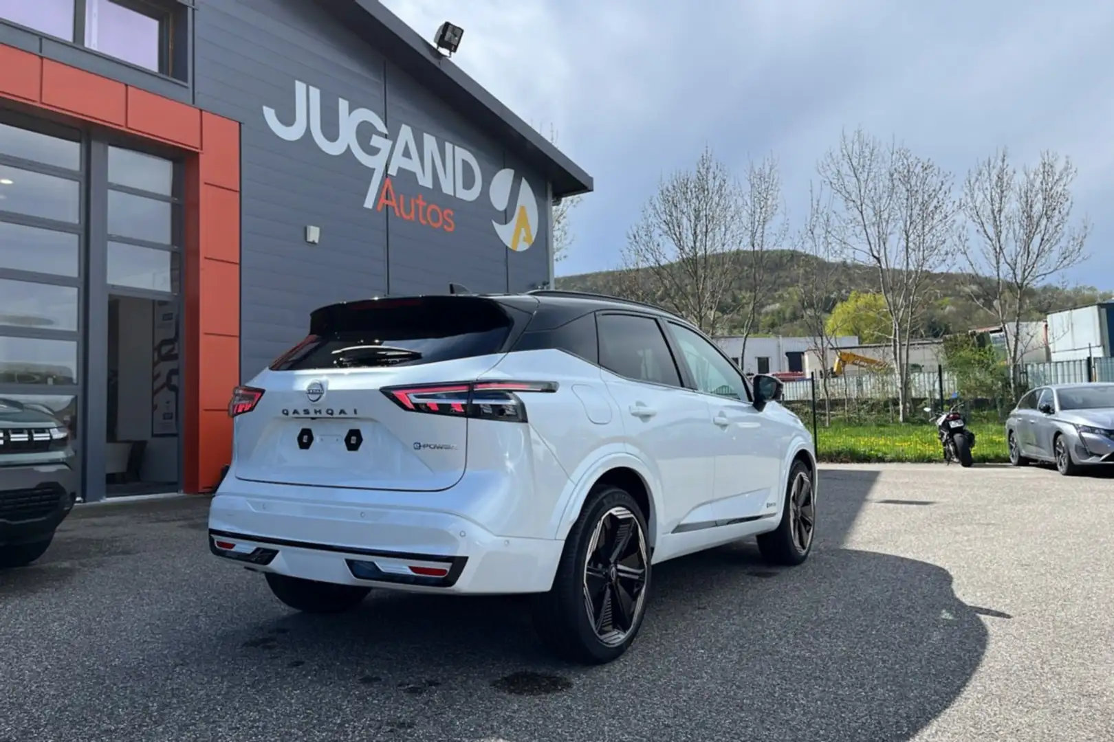 Nissan Qashqai E-POWER 190 N-DESIGN TPANO Blanc - 2