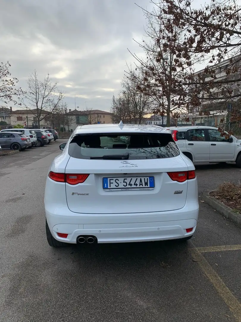 Jaguar F-Pace 2.0d Pure awd 180cv auto - 2