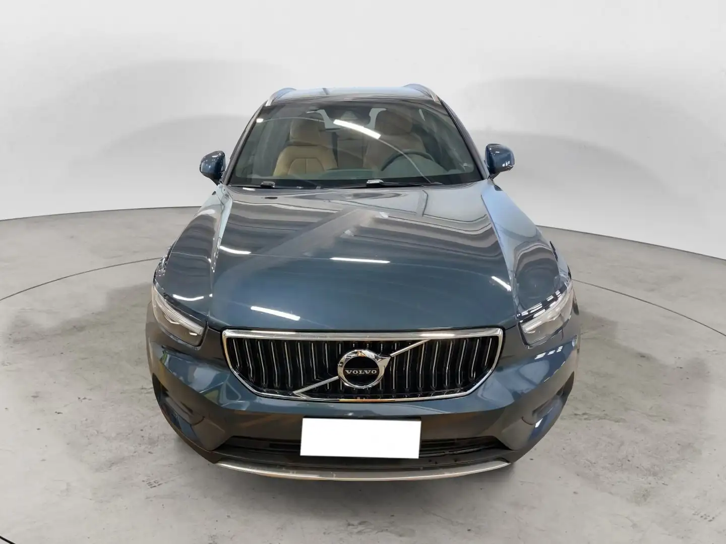 Volvo XC40 T5 Recharge Plug-in Hybrid Inscription 3 ANNI DI Blauw - 2