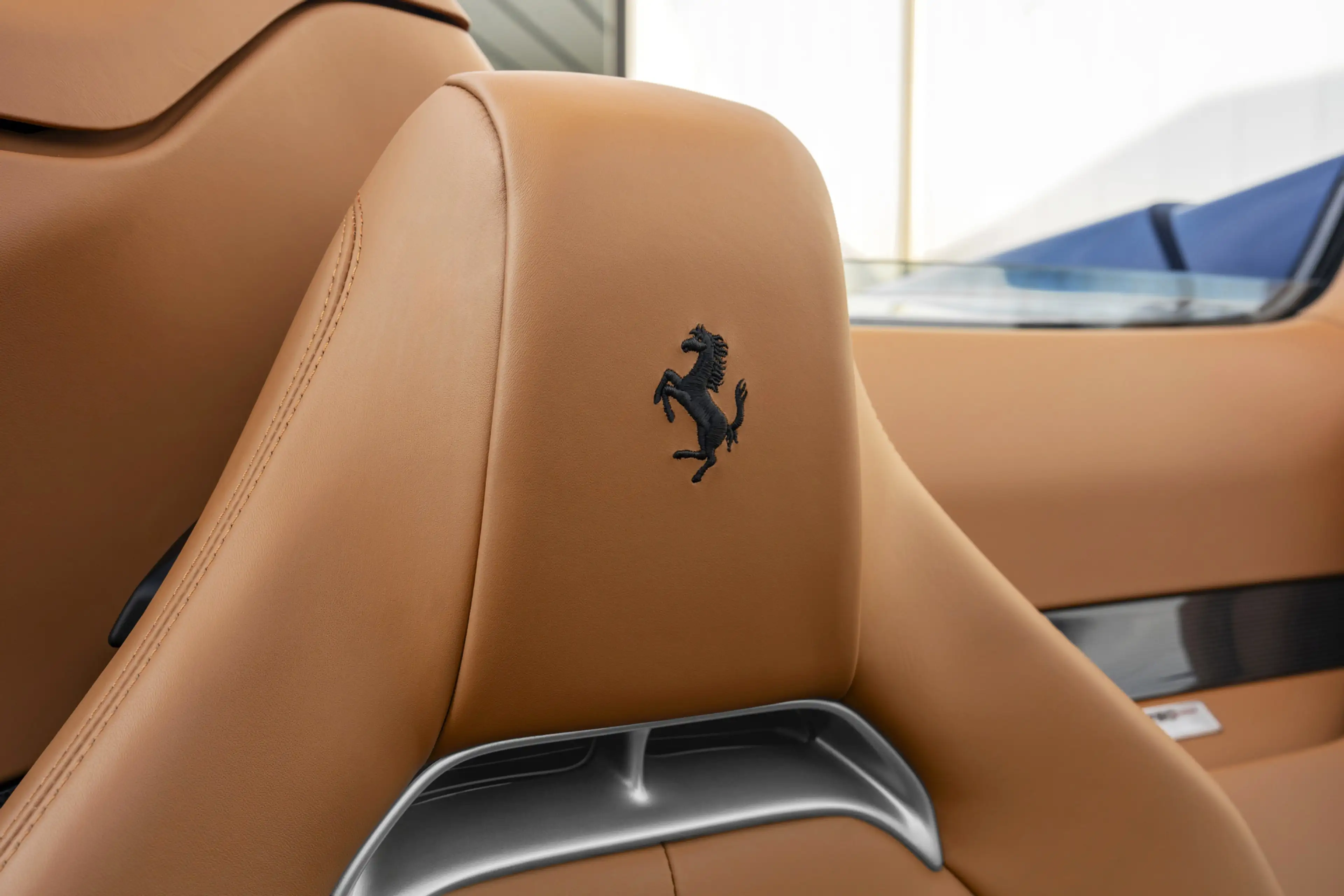 Ferrari SF90 Spider - Blu Montreal - Full option - Lift - Carbon — photo 13