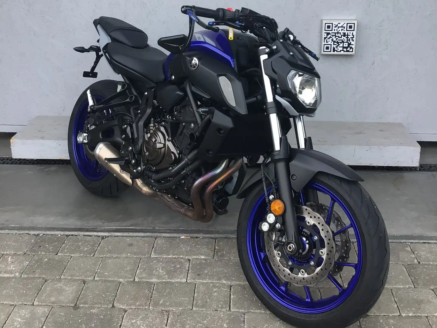 Yamaha MT-07 Bleu - 2