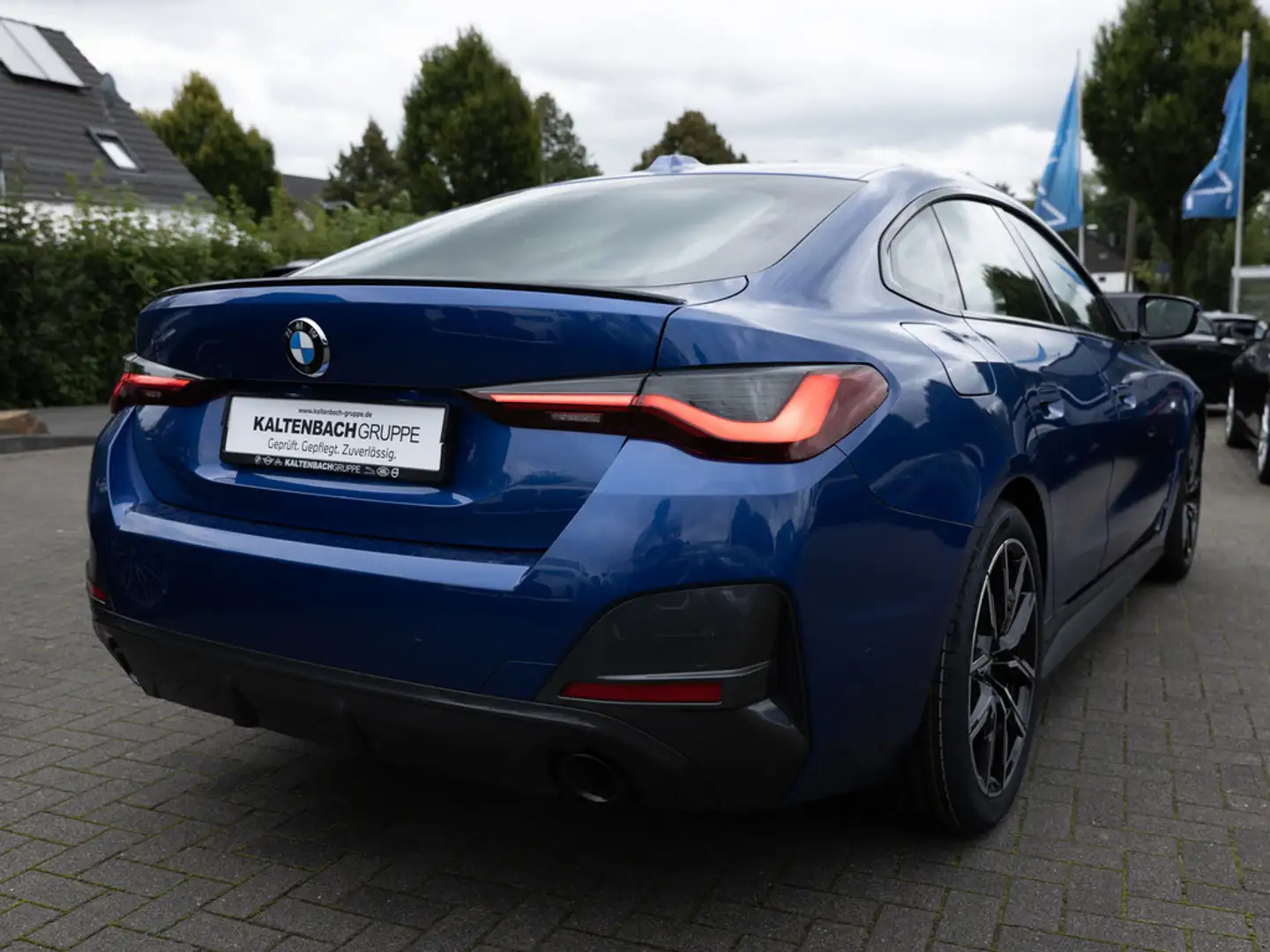 BMW 420 Gran Coupe M-Sport Pro AHK 360° LASER LED Bleu - 2