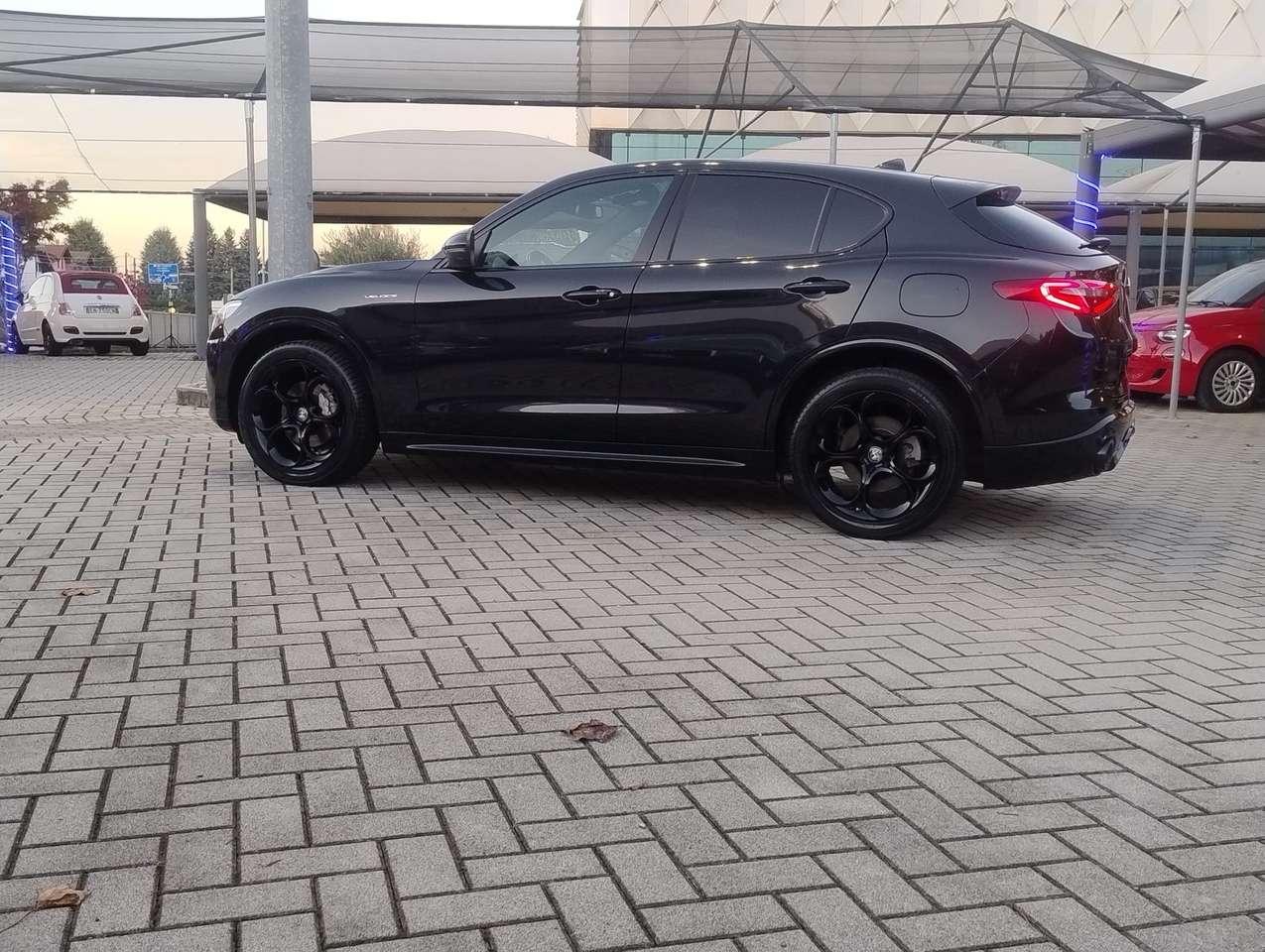 Alfa Romeo Stelvio TOTAL BLACK Veloce Q4 280cv tagliandi ufficiali