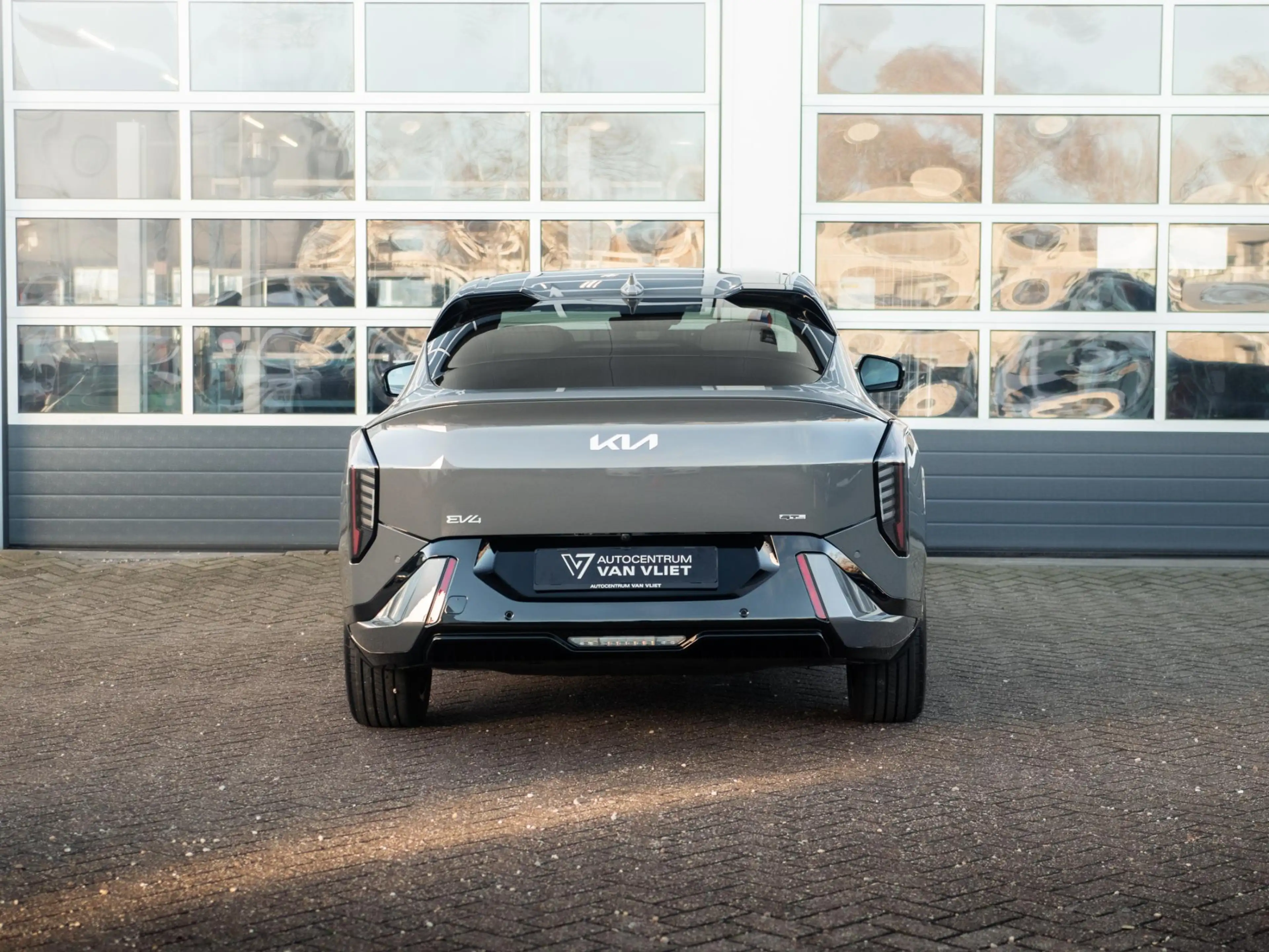 Kia EV4 Fastback GT-Line Business Edition 81.4 kWh | Navi. — photo 7