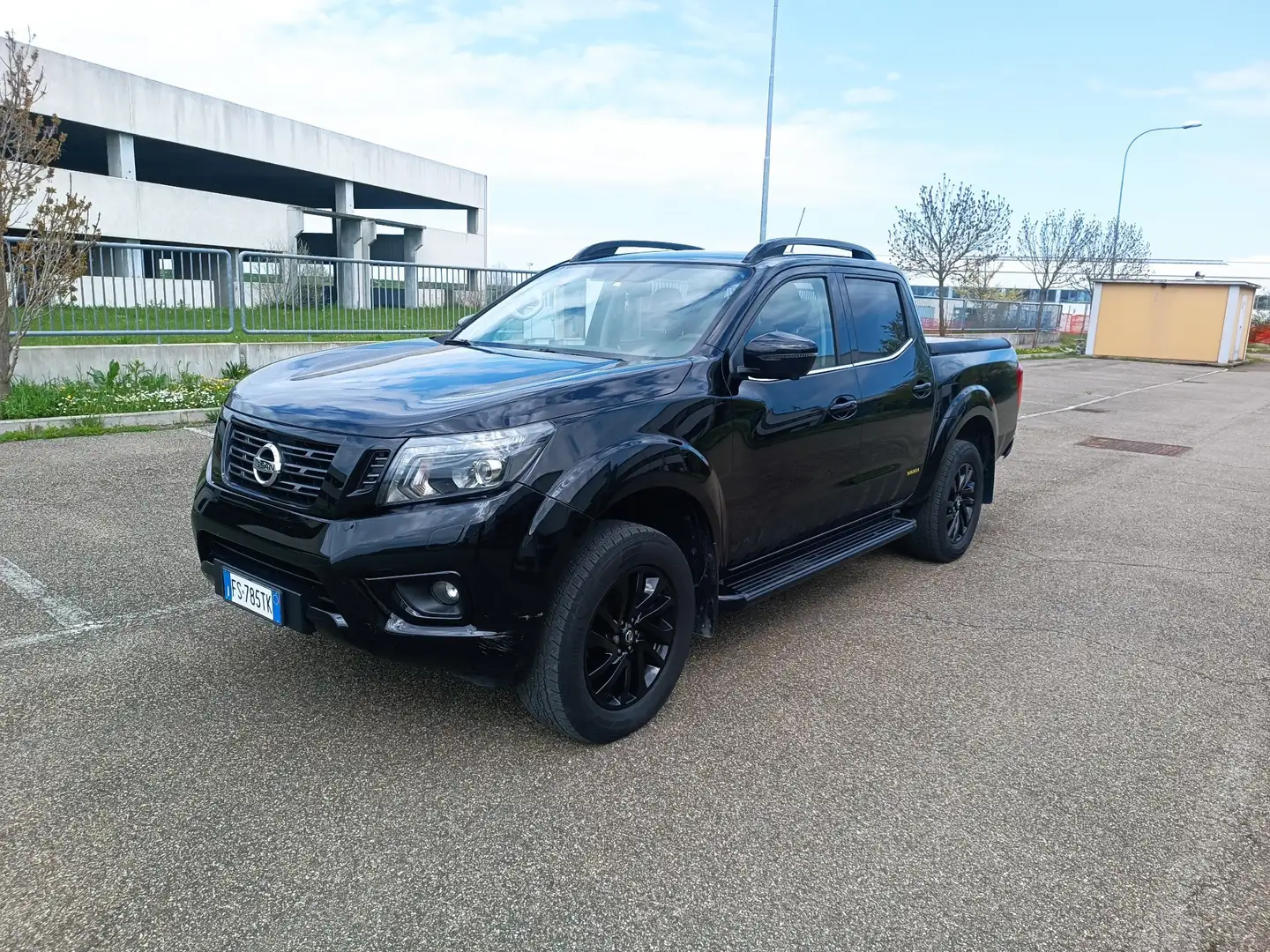 Nissan Navara 2.3 dci d.cab N-Connecta 4wd 190cv auto tetto full - 1