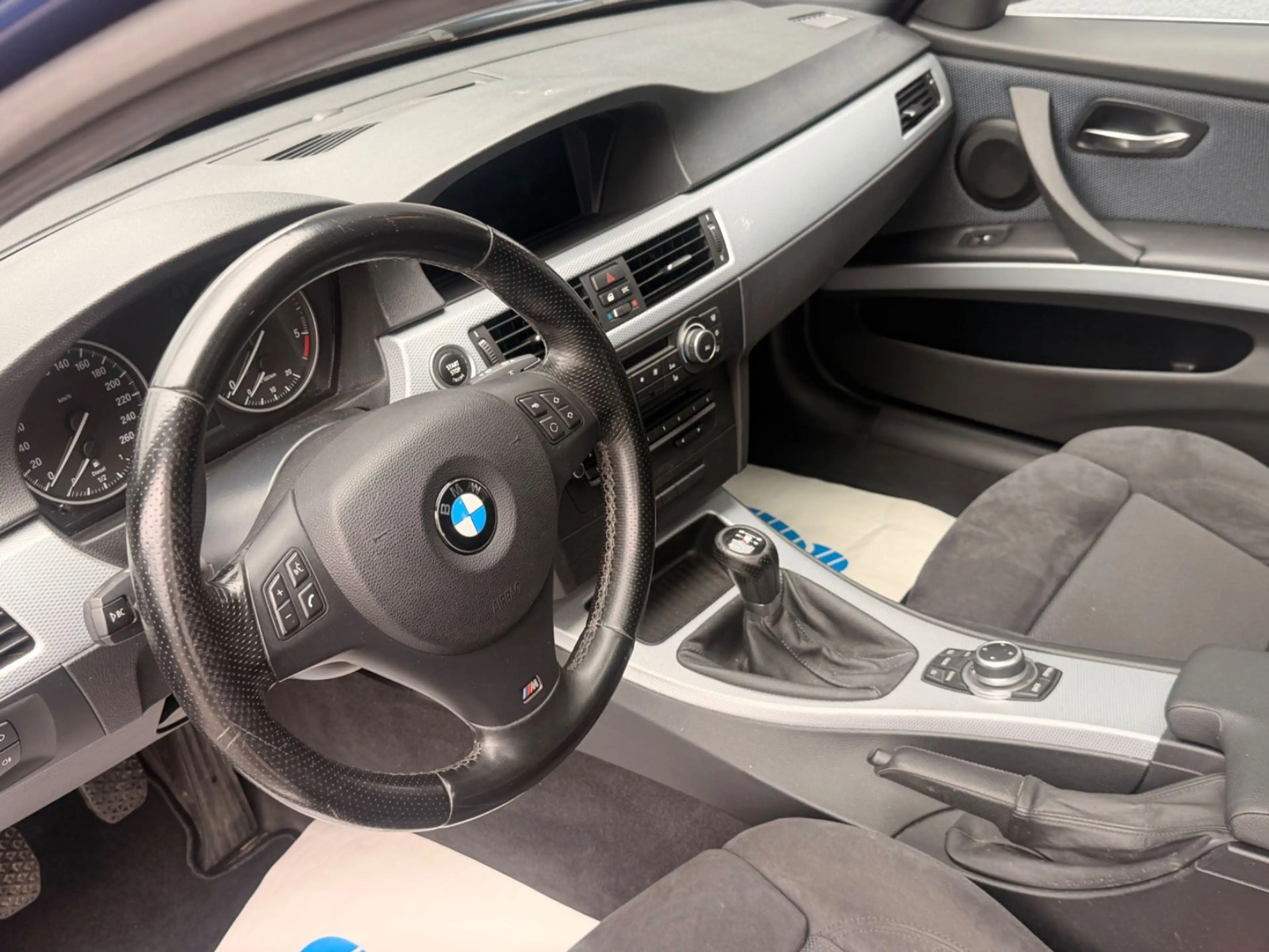 BMW 325 d Touring E91 Schalter-M-Paket — photo 6