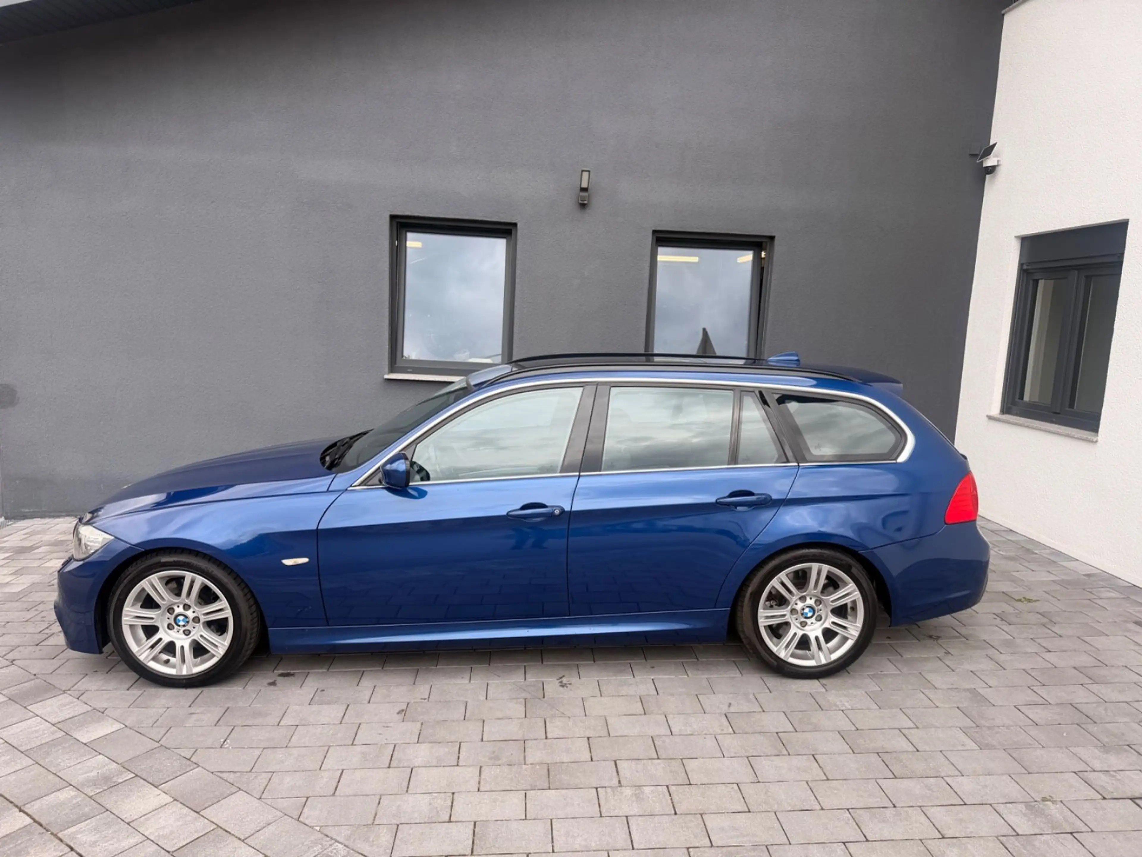 BMW 325 d Touring E91 Schalter-M-Paket — photo 5
