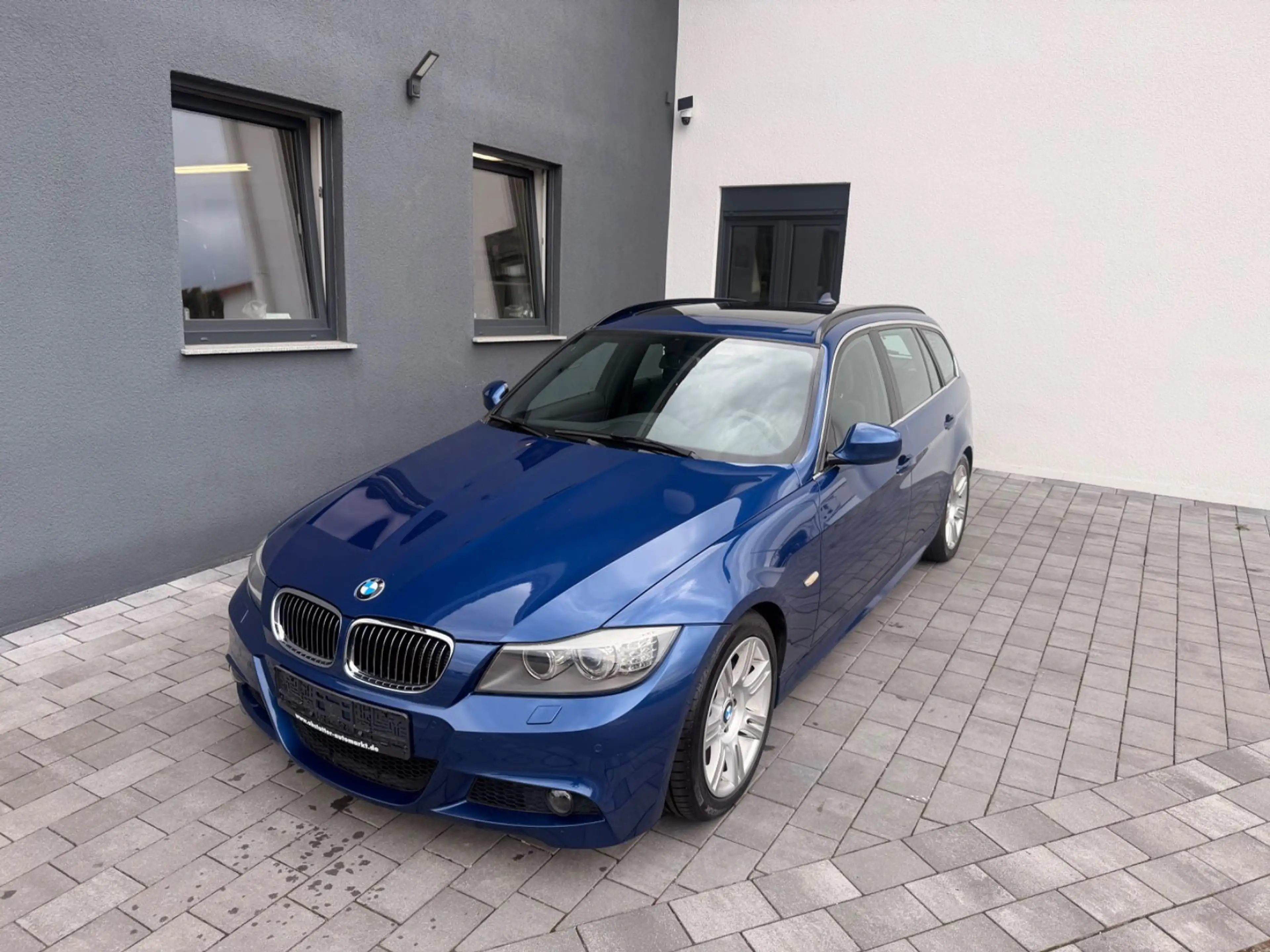 BMW 325 d Touring E91 Schalter-M-Paket