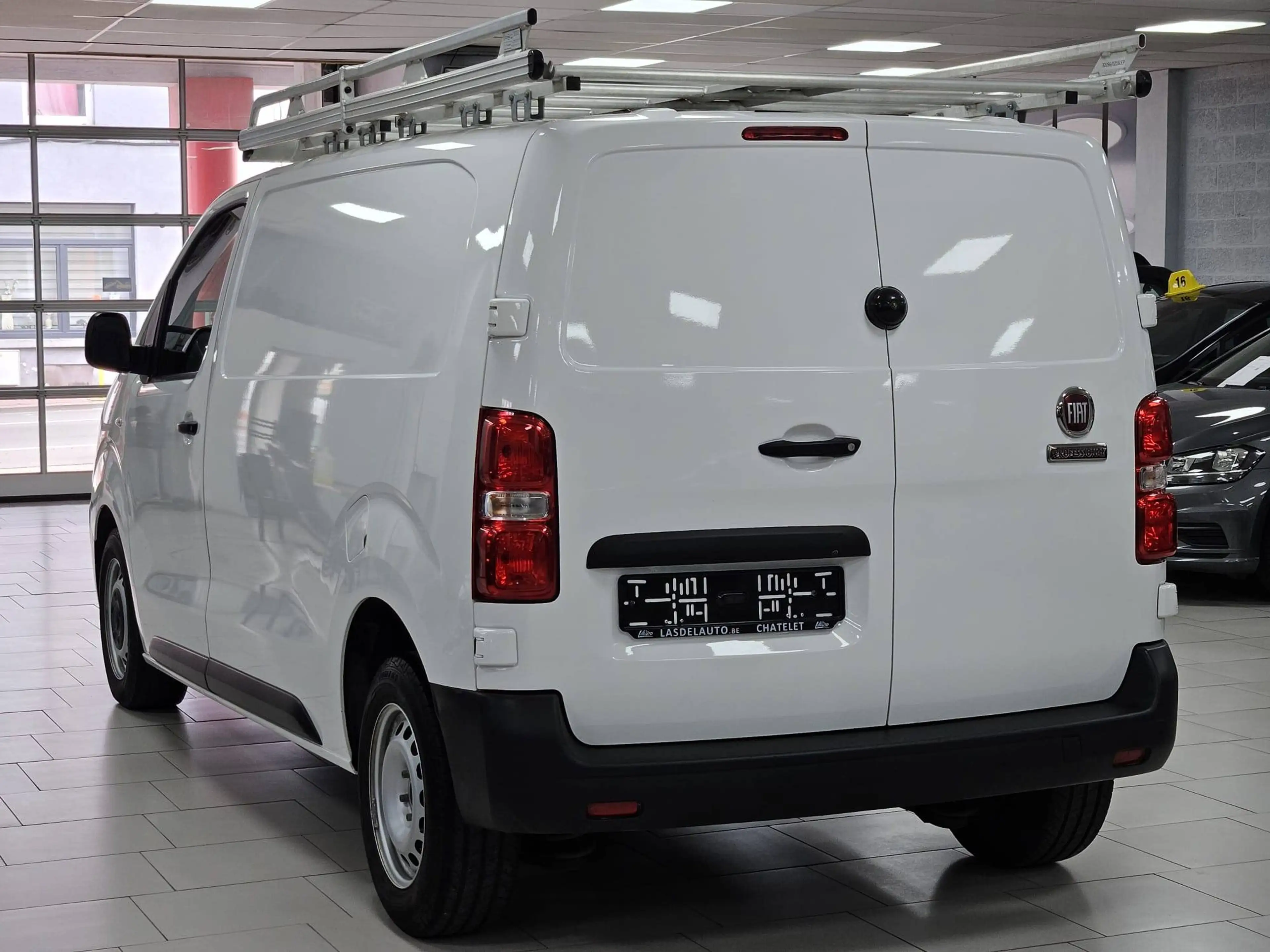 Fiat Scudo 2.0 Multijet L2 SX S/S (EU6d) 3Places StartStop Lane Assist Carplay Android Blue Gps Clim Lombaire Cruise — photo 4