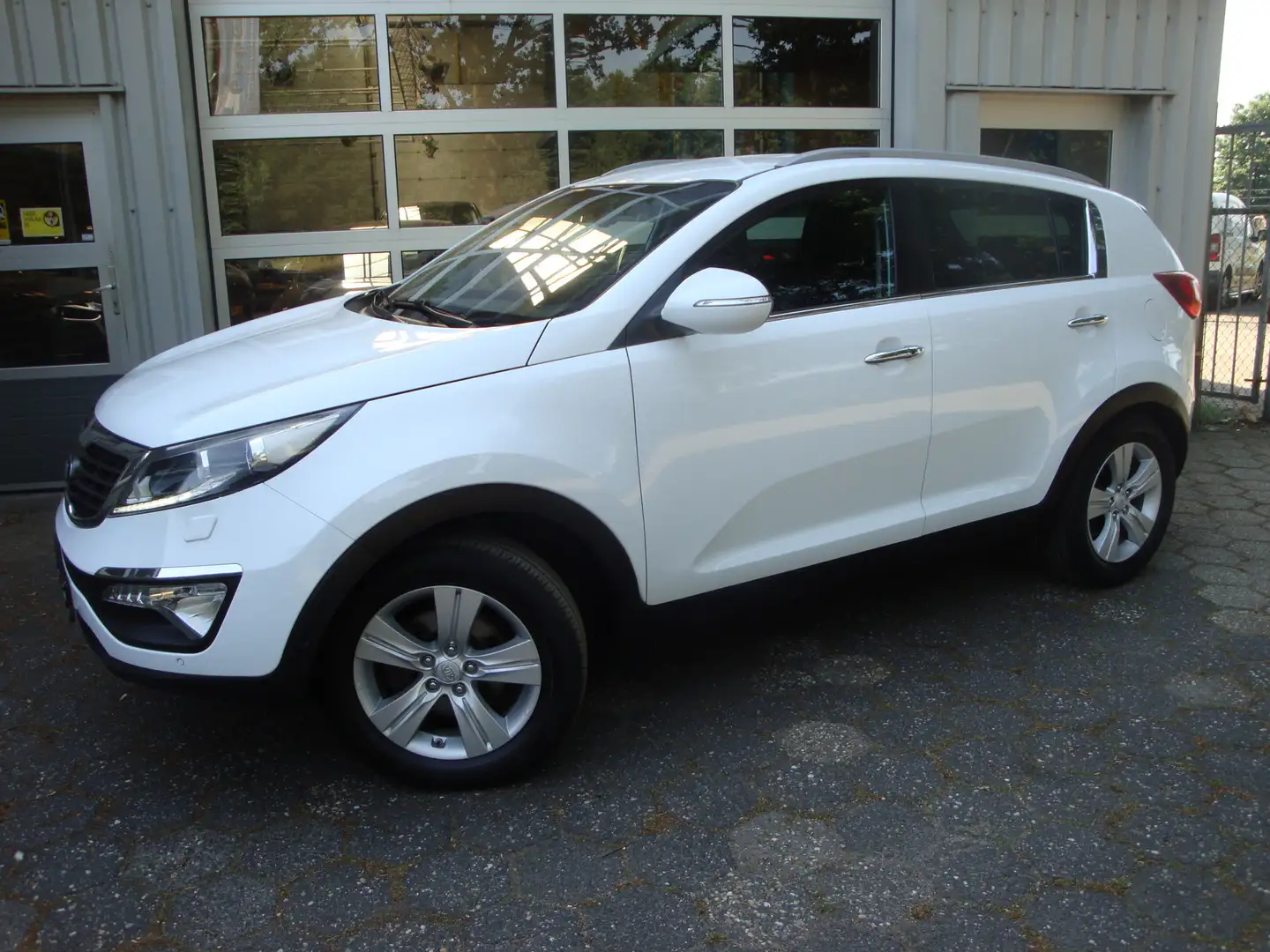 Kia Sportage 1.6 GDI BusinessPlusLine / Trekhaak/ lederen bekle Wit - 1