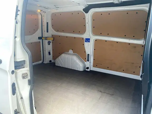 Ford Transit Custom view 5