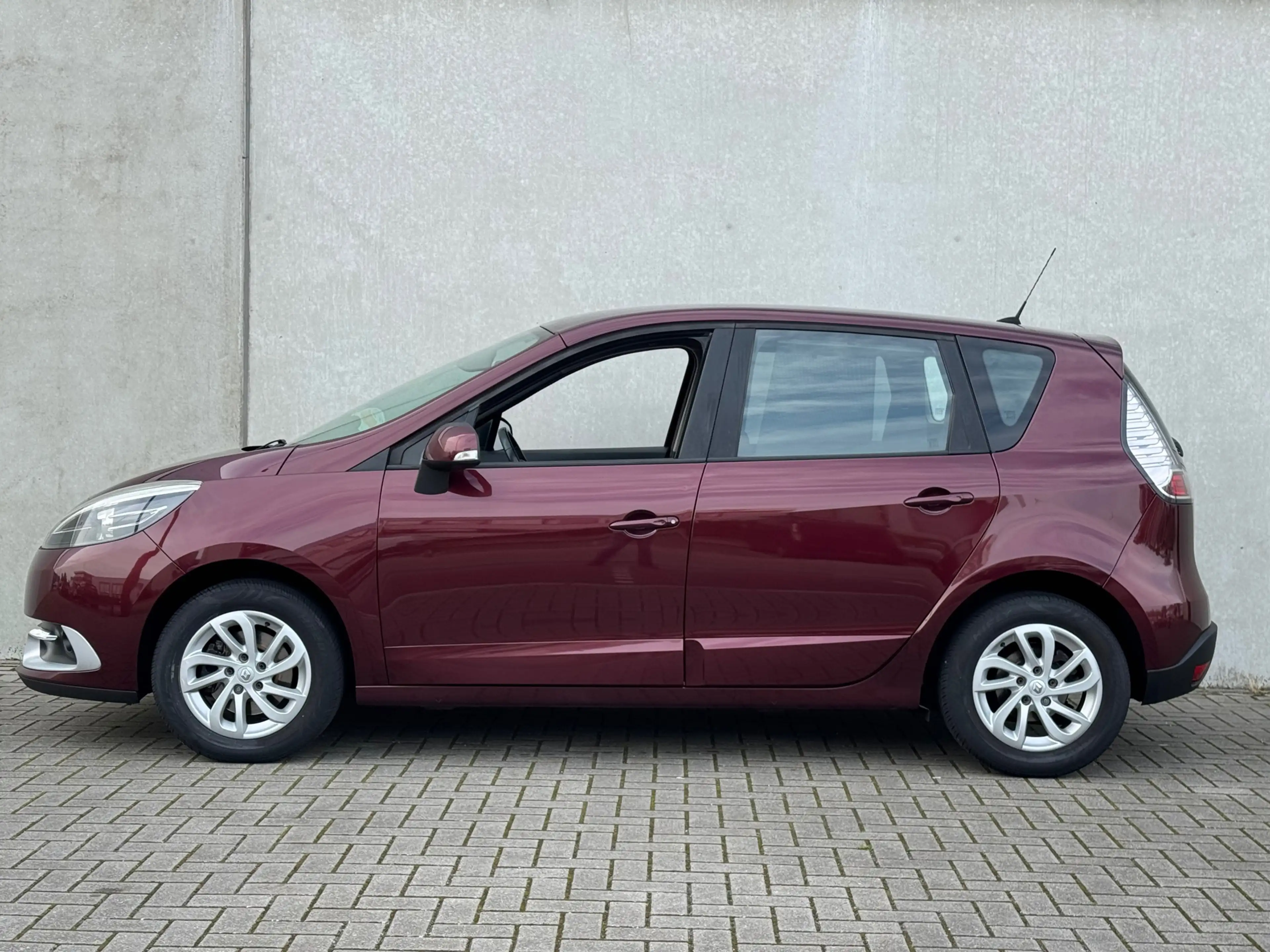 Renault Scenic 1.2 TCe Expression NAV CRUISE TREKHAAK LMV — photo 3