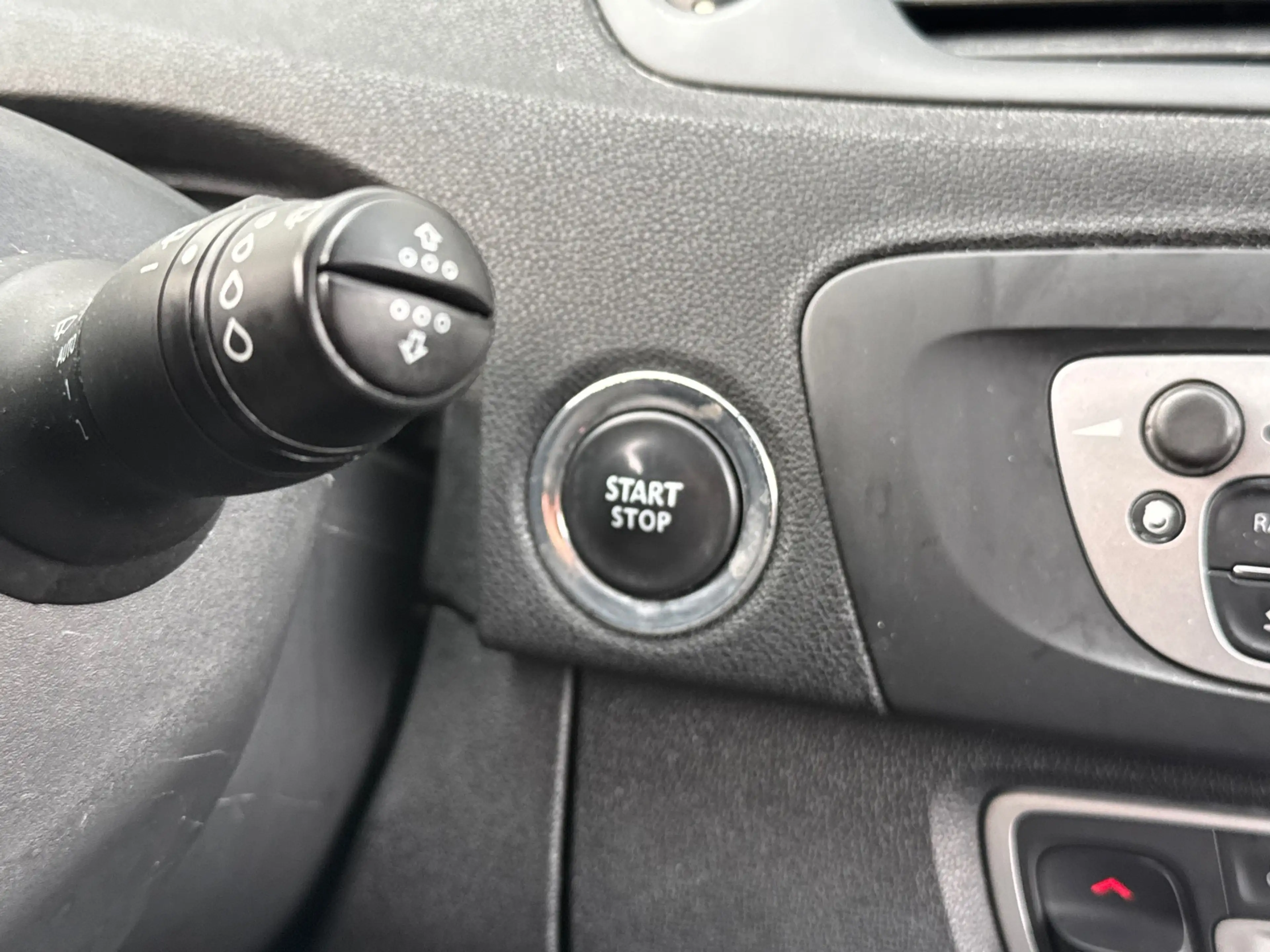 Renault Scenic 1.2 TCe Expression NAV CRUISE TREKHAAK LMV — photo 15