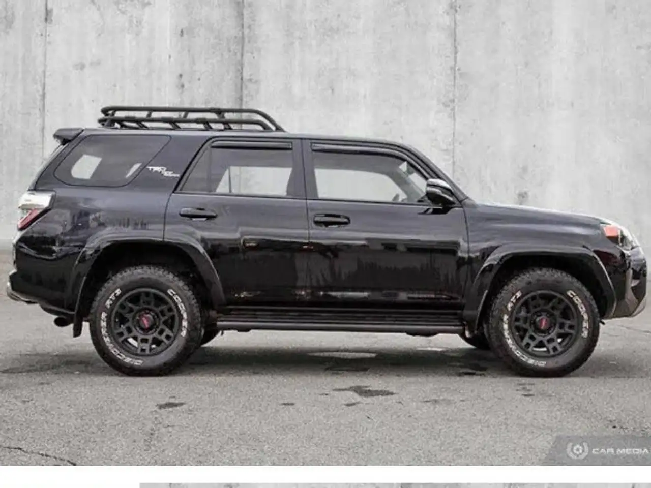 Toyota 4-Runner снимка Toyota 4-Runner